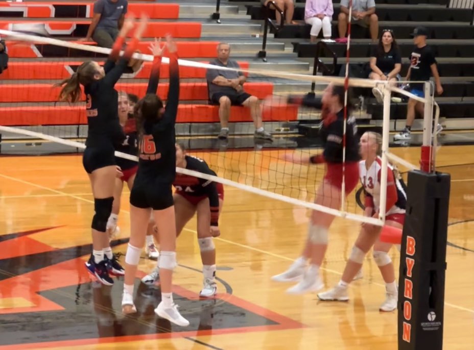 byronhsad's tweet photo. The Byron Tigers won at all three levels last night against the Forreston Cardinals! Way to go! #AttackSquad #ByronTigers #TigerPride https://t.co/uW4VhEPdpJ