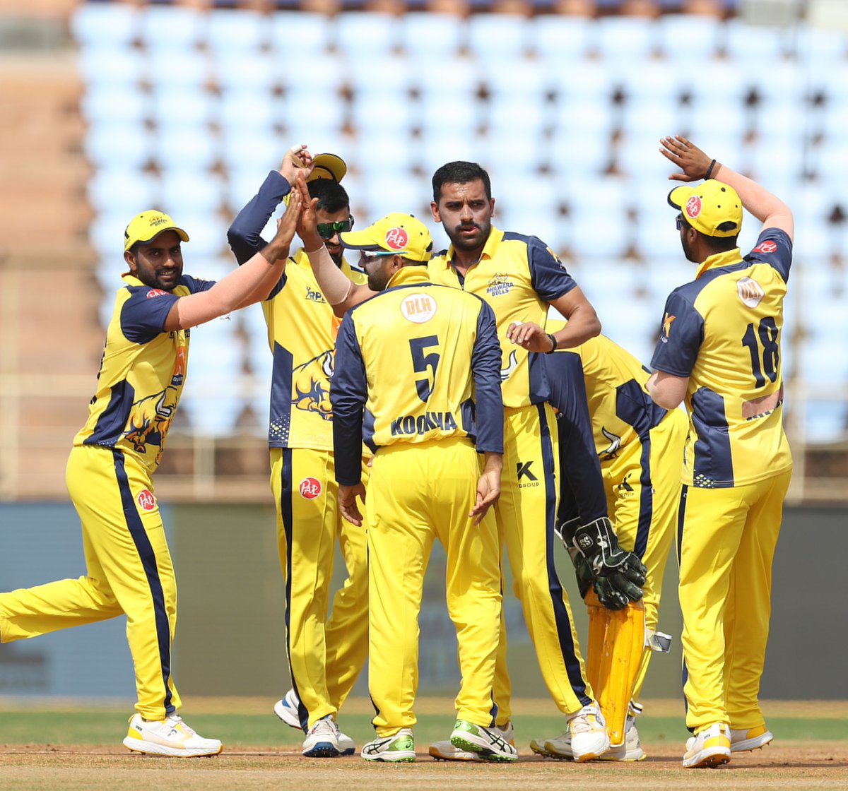 Bhilwarabulls's tweet photo. "Bhilwara Bulls emerge victorious in today's match, showcasing their exceptional teamwork and skill. A stunning performance that left fans cheering for more!"
#bhilwarabulls #RPL2023 #RajasthanPremierLeague #bhilwara #rpl23 https://t.co/rx0u05Nhpj