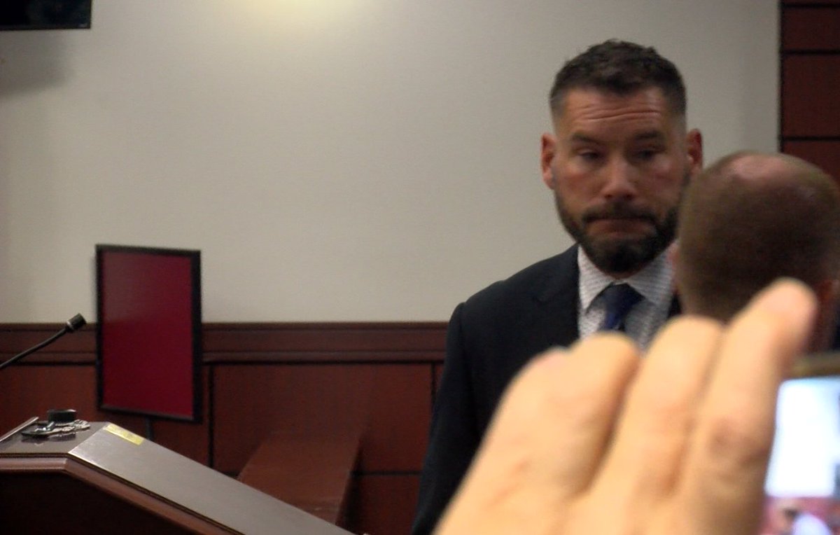 ABC21WPTA's tweet image. BREAKING: The FWPD officer who struck and killed a 52-year-old man walking in downtown Fort Wayne in April has admitted to failing to yield the right-of-way in court on Wednesday. 

&amp;gt;&amp;gt; 21alivenews.com/2023/08/30/fwp…