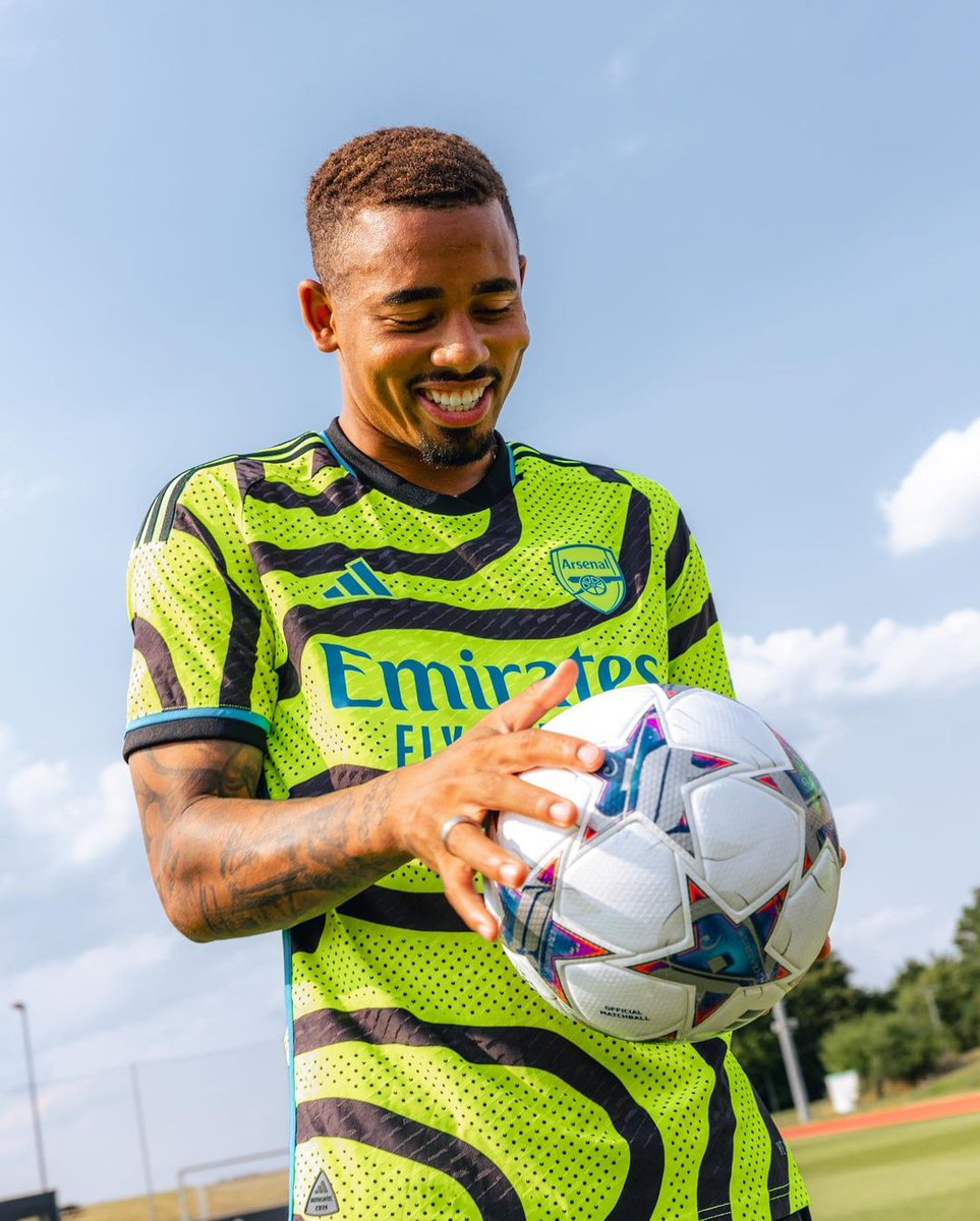 gabrieljesus9's tweet photo. Looking forward! ⚽️🤙🏽 https://t.co/J5VawBsLb4