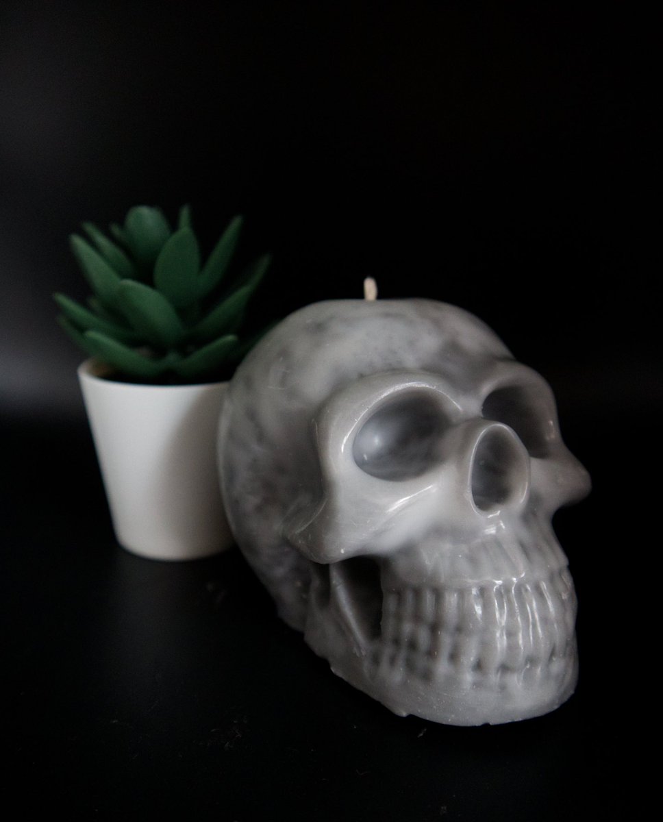 ScentSprites's tweet photo. Experience the hauntingly sweet allure of our #Vanilla #Skull #Candle. Crafted in the shape of a skull, this unique candle adds a touch of intrigue to your decor.  

#skull #scented #etsy #fragrance #goth #Halloween https://t.co/LQFSQdWbSZ