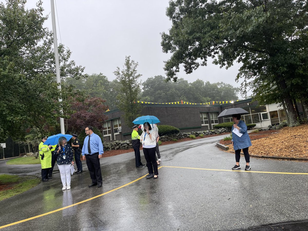 Armand Pires (@armandpires) on Twitter photo Happy first day <a href="/MedwaySchools/">Medway Schools, MA</a> ! It was wonderful to greet students as they begin the new school year. Thanks to <a href="/medwaypolice/">Medway Police</a> for their support. Happy first day <a href="/MedwaySchools/">Medway Schools, MA</a> ! It was wonderful to greet students as they begin the new school year. Thanks to <a href="/medwaypolice/">Medway Police</a> for their support.