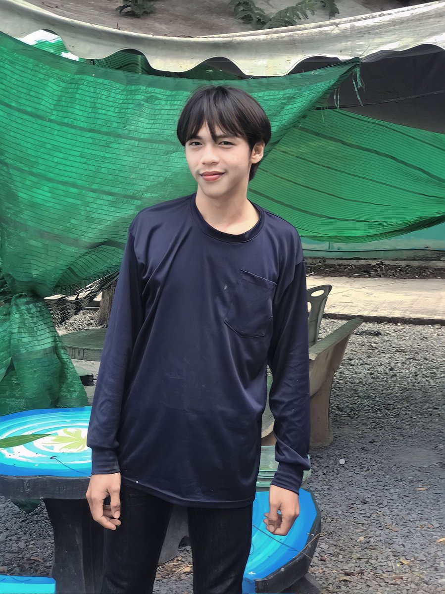 Pongsakorn_357's tweet photo. ทำไงได้ ขุนแผนยังต้องแขวนรูปผมอ้ะ😆 https://t.co/RgHYC0TSMp