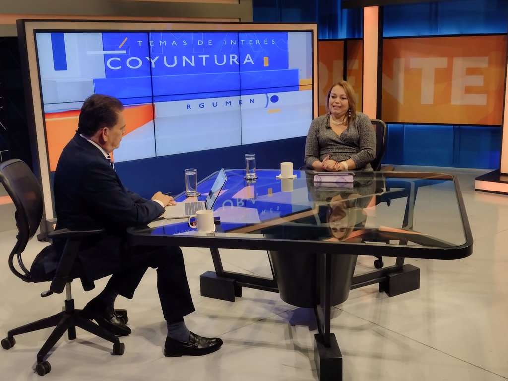 "El Salvador ha avanzado bastante, en otro tiempo nadie tutelaba los derechos de las mujeres; hoy en día hay protección para la mujer trabajadora como por ejemplo la estabilidad laboral, ese es un avance en El Salvador y hay países que no lo tienen". Carolina Morán, pdta <a href="/AIDTSS/">AIDTSS</a>.