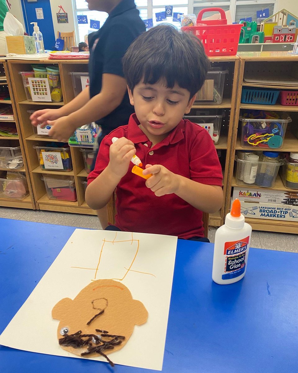mdcps_prekese's tweet photo. All About Me! #learningthroughplayeveryday @GilbertPorterES #prekese https://t.co/guz8vtDSTO