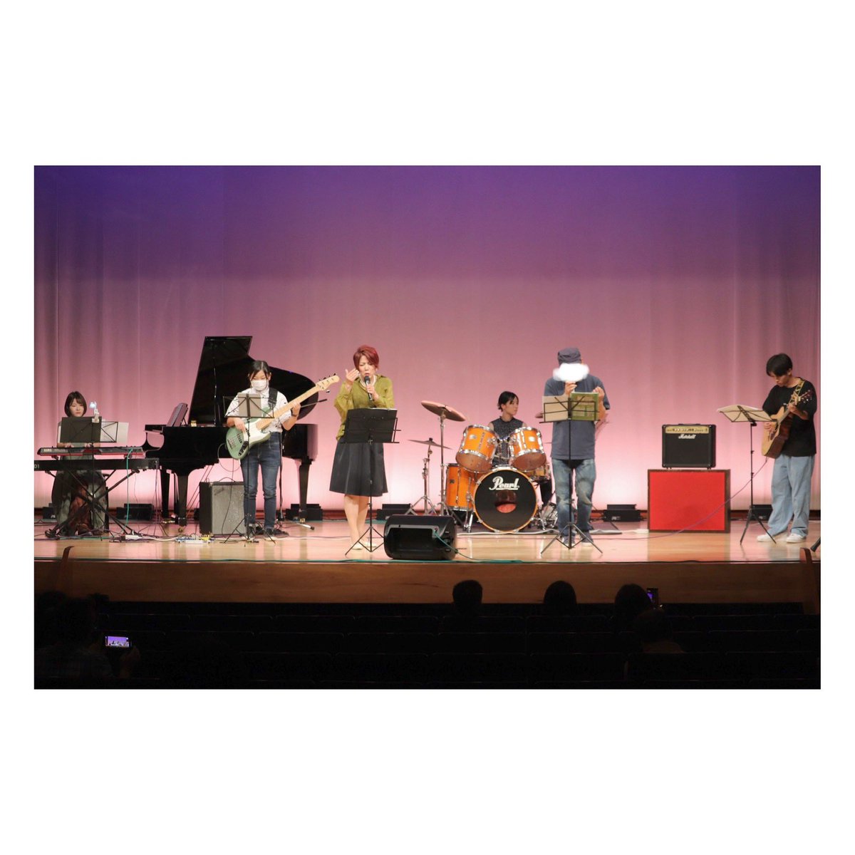 yuzu_citrus_2's tweet photo. MSD音楽祭2023〜in Summer〜

バンド演奏🎹🎸🥁🎶

H2さんと「木蘭の涙」「蕾」
を演奏させていただきました😊✨️

#msd音楽祭 #musicschooldream #野中柚希 https://t.co/u6ouZfaxXF