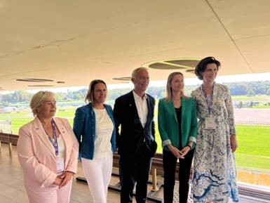 PatrickMartin_1's tweet photo. #LaREF23 jour 2, des débats passionnants et des rencontres. Au menu de la matinée, échanges avec le réseau #FemmesduMedef, les ETI allemandes et françaises et @steph_sejourne pour évoquer notre future plateforme de propositions pour les élections européennes. https://t.co/j4onUImqaW