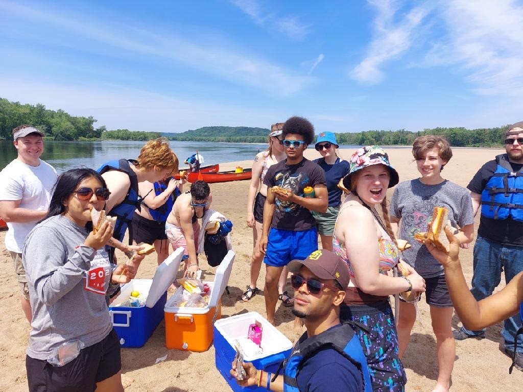 Beach party! What's your favorite way to celebrate #beachday?

📸: Miguel - Dominican Republic -Bethel Horizons
  
#beach #friendsatthebeach #sunnyday