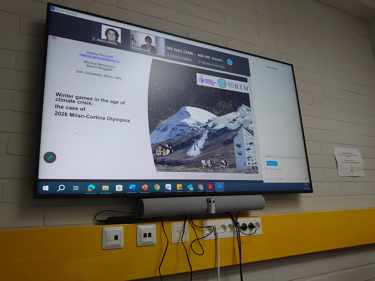 Joining online for the first part of our #RGSIBG23 session on #resilience of destinations. Landscape, regime and actor perspectives discussed, with evidence from #Tijuana and #Bormio 🇲🇽🇮🇹 👩🏔️