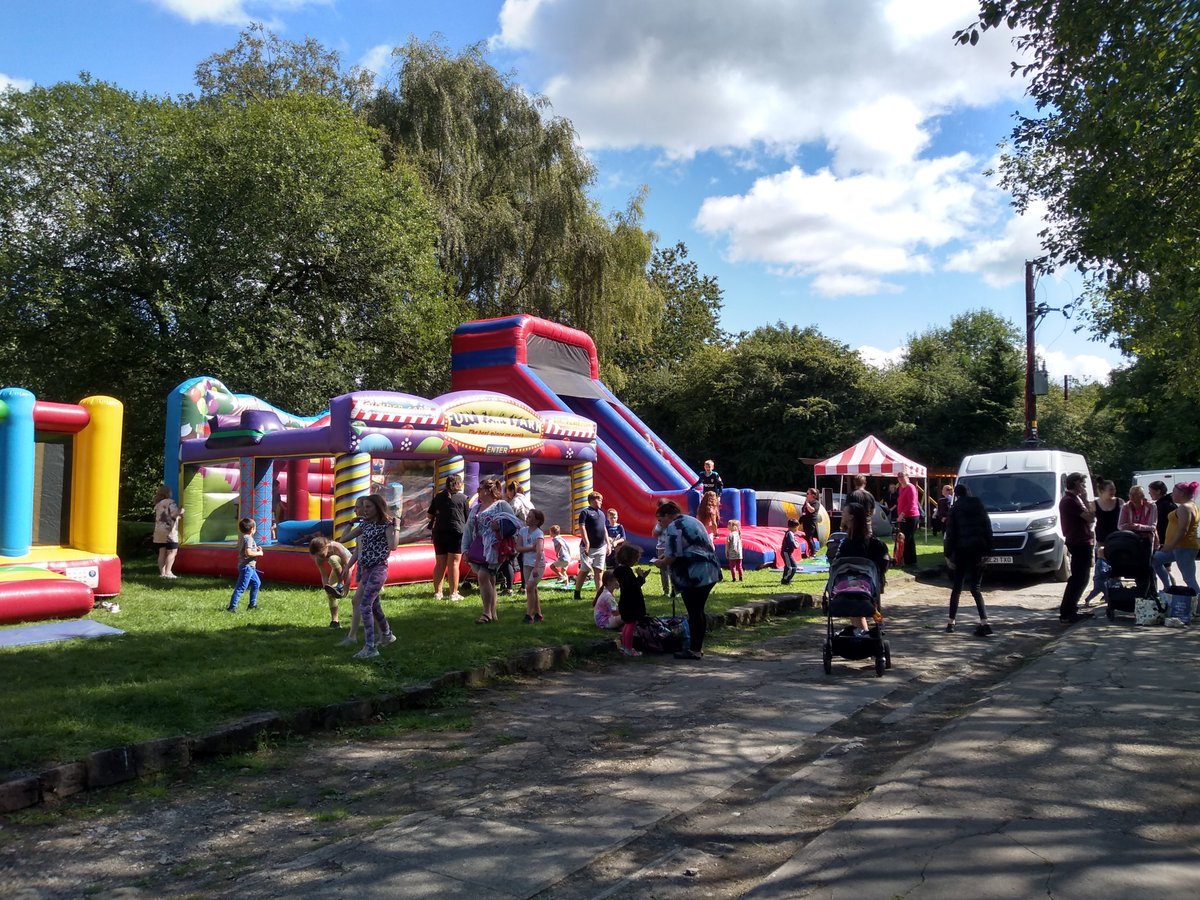 BARCALeeds's tweet photo. Thank you to everyone who came along to our Family Playday event today #CommunitySpirit 

@Barcaleedsyp @HelenBarcaLeeds @Child_Leeds @dazldance @YorkshireCircus @bramleybaths https://t.co/cNUYIfpTQe