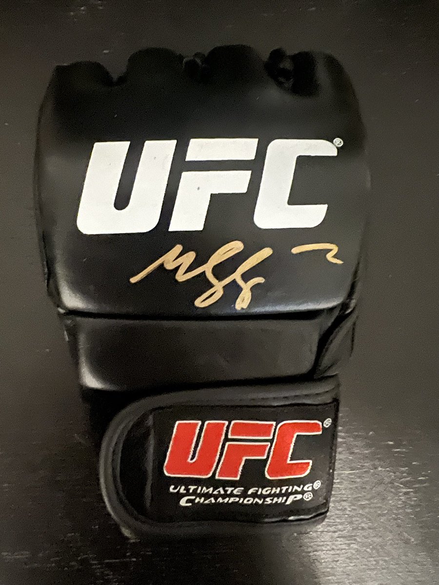 mikeyleo_00's tweet photo. GM ☕️
3 hours left in the @madvapesnft raffle.
Every MVA Fusion purchased = 1 raffle ticket
Prize: @KChimaev autographed UFC glove, PSA authenticated ✔️ https://t.co/deRtGOSXuT