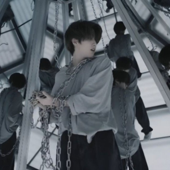 ну, все поиск мью и я поиск мью🫀
🕸я сникерз мамми/ана
🕸 ульты: skz, (g)i-dle, bts, itzy
🕸другие фандомы тоже приветствуются^^
🕸 пишу ау по вигу и минсонам🕵️
🕸мне важен интерактив, так что убедитесь, что вам комфортно на моем акке!!

киньте что-нибудь в рп🤍