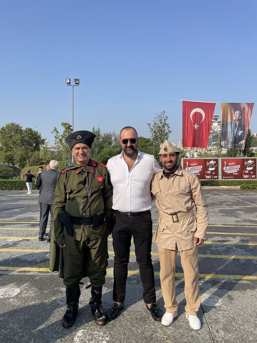 Zafer Bayramımız Kutlu Olsun