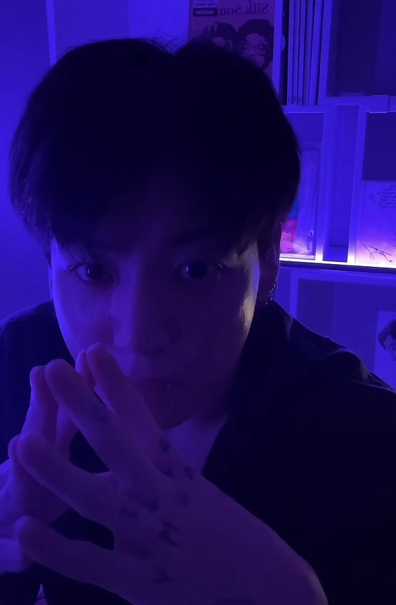 Jungkook is live on TikTok!