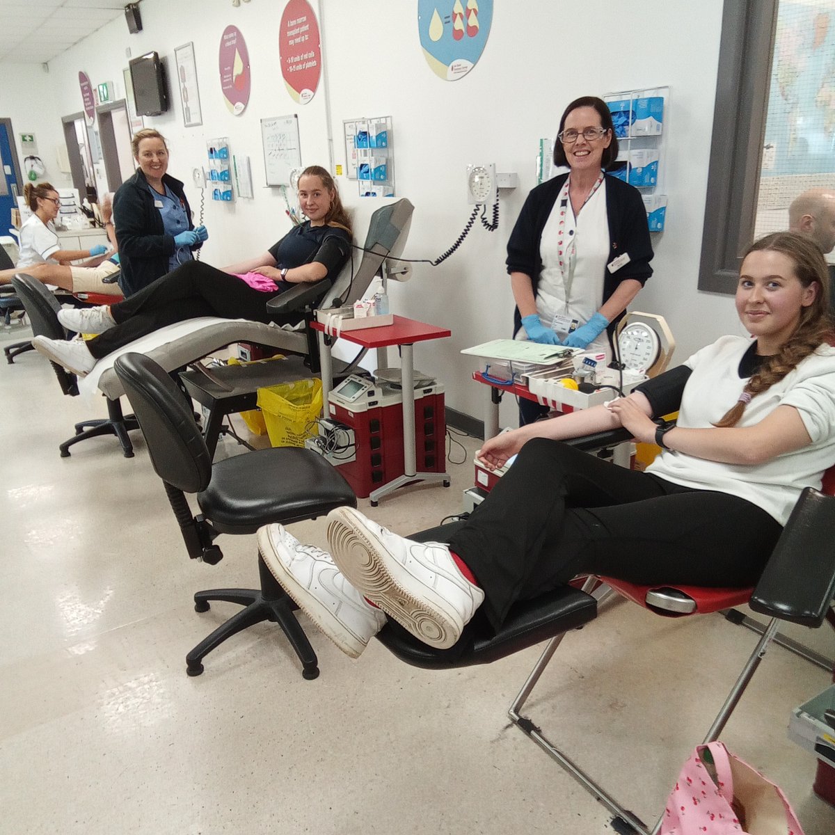 Giveblood_ie's tweet photo. Welcome to the team, Ava and Carolyn Robinson! These twins made their first donation at our Cork clinic this week. Here's to many more!
Thank you RN Marianne Ryan and DA Mandy Cummins for looking after our new donors.
#FirstBloodDonation #GiveBloodSaveLives https://t.co/QoA8QK1Gta