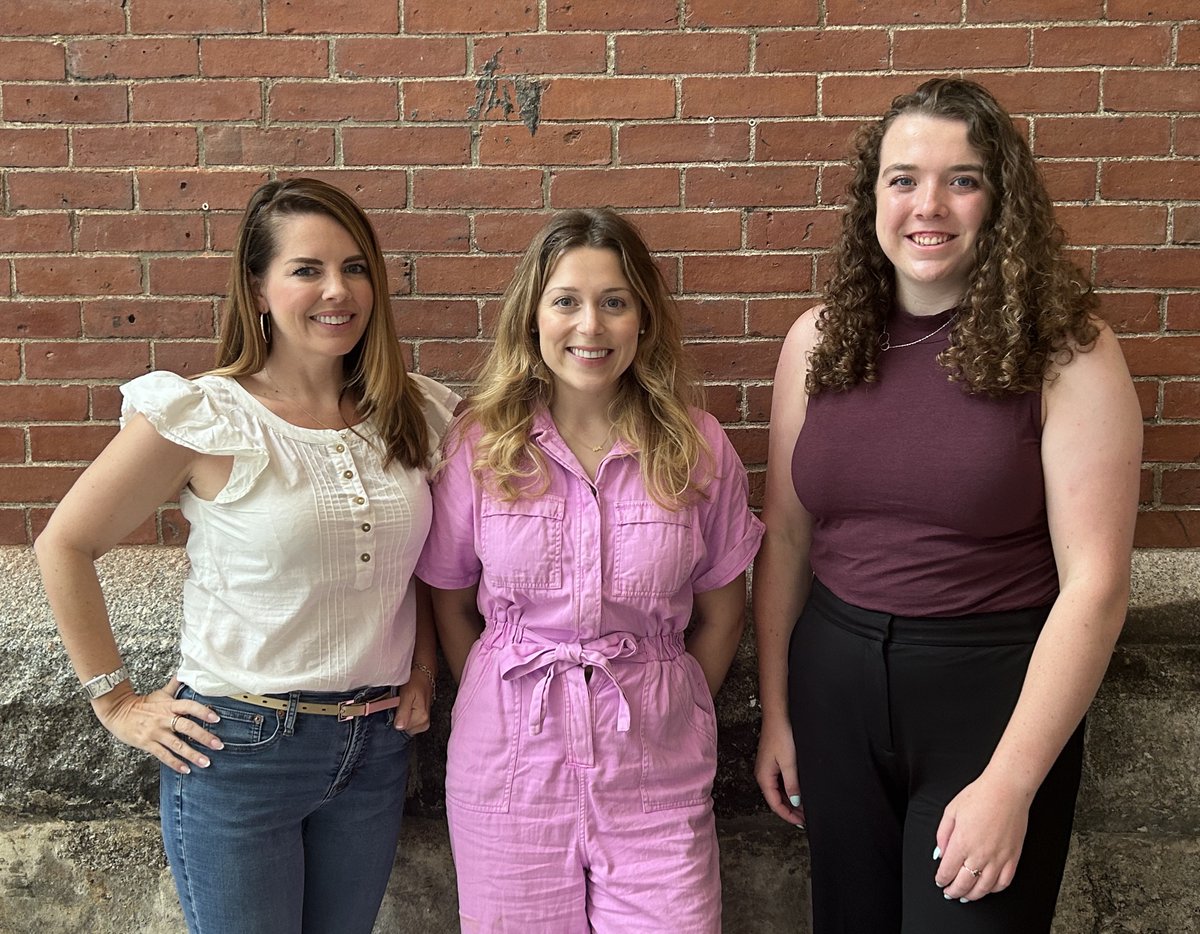 halifaxgrammar's tweet photo. Please join us in extending our newest staff and faculty the warmest welcome.
Welcome, Carrie, Gabrielle, and Katie!
#HalifaxGrammar #OneGrammar #welcome https://t.co/XjJqoXc0Y9