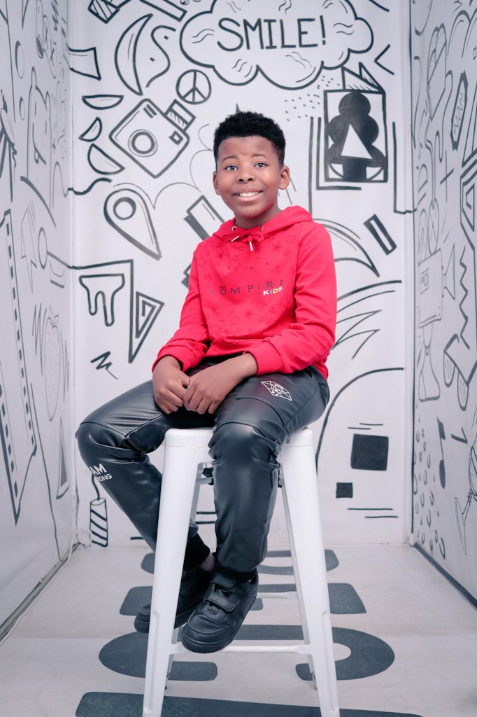 TvblogbyMLU's tweet photo. BRANDS 🎥

TV &amp; Radio personality Somizi Mhlongo levels up as he expands his empire with a new clothing range for kids...
The #Idolssa judge kids range is called #SOMPIRE KIDS: brave enough to be yo self . The range will be available online stores as from Friday, 1st Sep. https://t.co/YacW3PZuX1