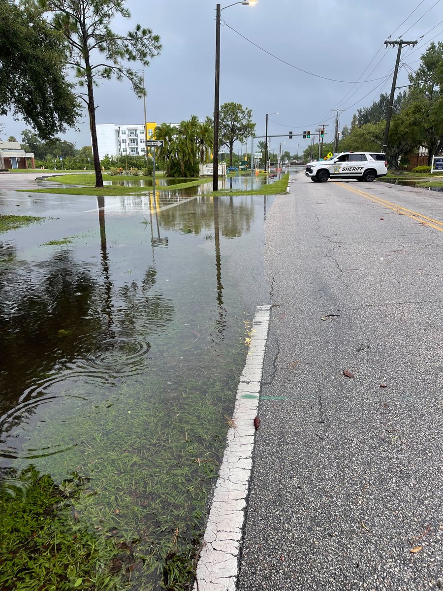 HCSOSheriff's tweet photo. 🚨We are experiencing several road closures.🚨
Please stay home. Now is not the time to leave. We are still experiencing an increase in flooding.
•Memorial Hwy &amp; Dana Shores
•Sheldon &amp; Hillsborough,
•Causeway &amp; and 47
•50th &amp; Madison
•Hwy 41 https://t.co/OZjpEYCM2q