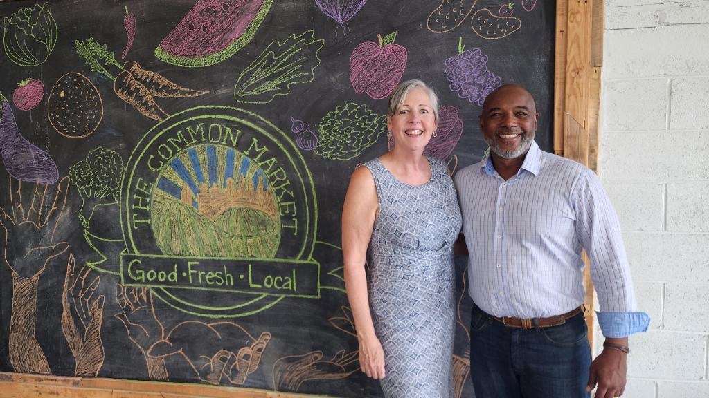 The Feeding Georgia team met with Bill Green, Executive Director of @CommonMarketSE at their East Point distribution center this week. Thank you for sharing your vision of building sustainable food systems in the Southeast with us!