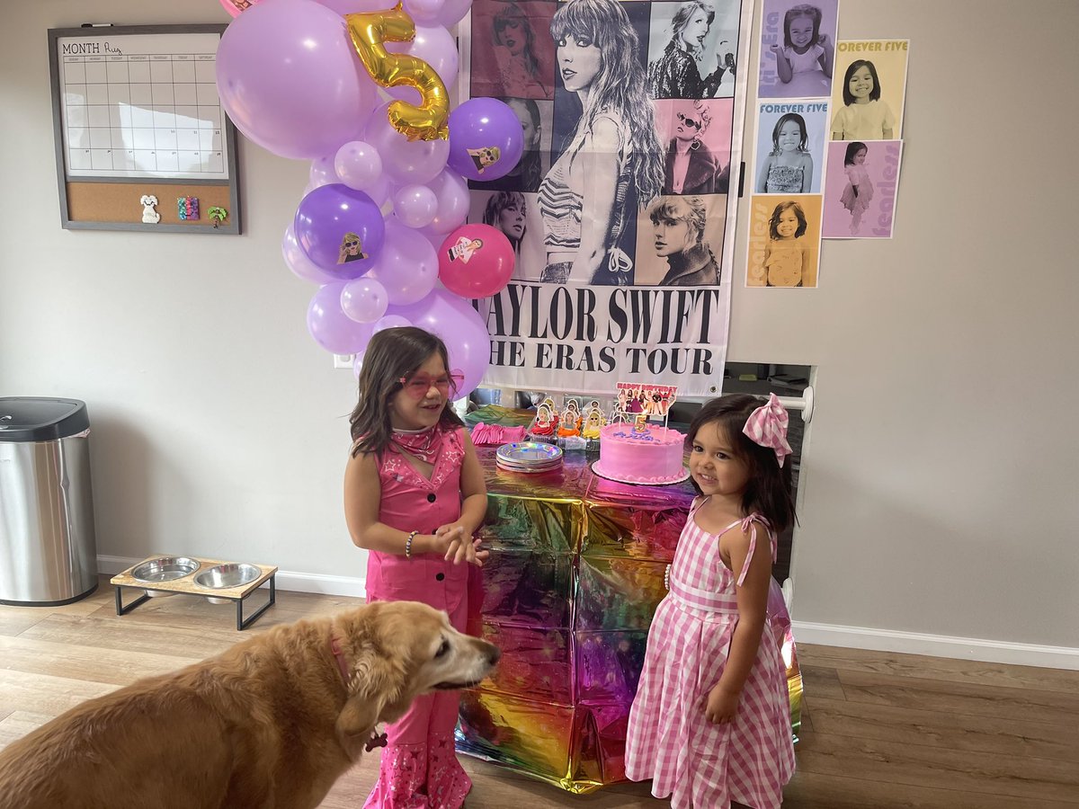 coachrvasquez's tweet photo. Happy Birthday, Aria!
#thisis5 
#WINtheday https://t.co/uLu0dmHIeX