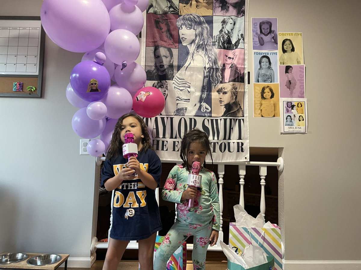 coachrvasquez's tweet photo. Happy Birthday, Aria!
#thisis5 
#WINtheday https://t.co/uLu0dmHIeX