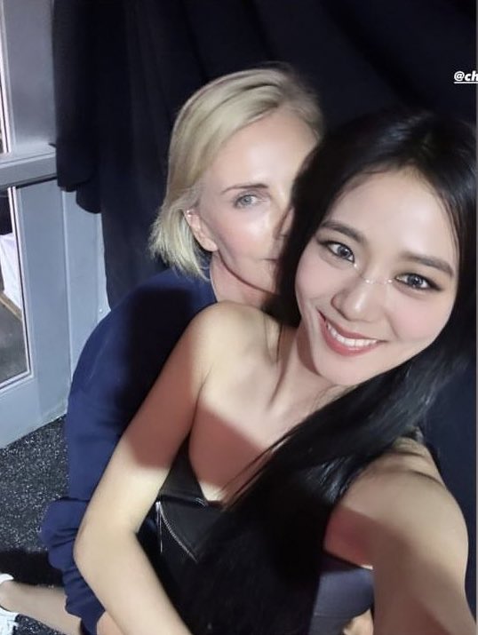 Charlize Theron and Jisoo via Instagram 📸