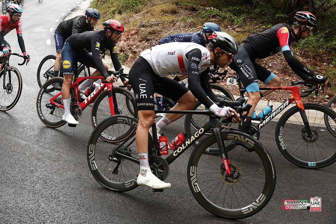 Smooth sailing so far during the initial stages of <a href="/lavuelta/">La Vuelta</a>  with <a href="/JayVine3/">Jay_Vine</a>  and <a href="/FLRshoes/">FLR Shoes</a> 💪🚴‍♀️🙌
See Jay’s race shoe here: flr.shoes/product/f-xx/.