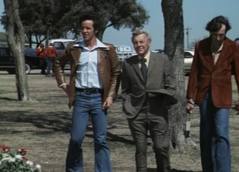 Principal_Fans's tweet photo. Lucy wants to get to know Cousin Jimmy #RayWho? #DallasRewatch https://t.co/AaLZNeEl3z
