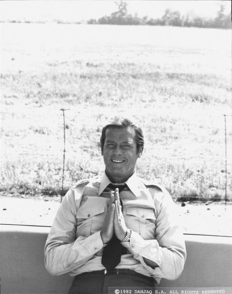 BondinColour's tweet photo. Filming the pre-titles of #Octopussy we find Sir Roger hoping for....something! Maybe that the Jetstar will have enough fuel for take 2?? #jamesbond #bond #deoldify #rogermoore #bondtwitter https://t.co/mDvpQ2liqE
