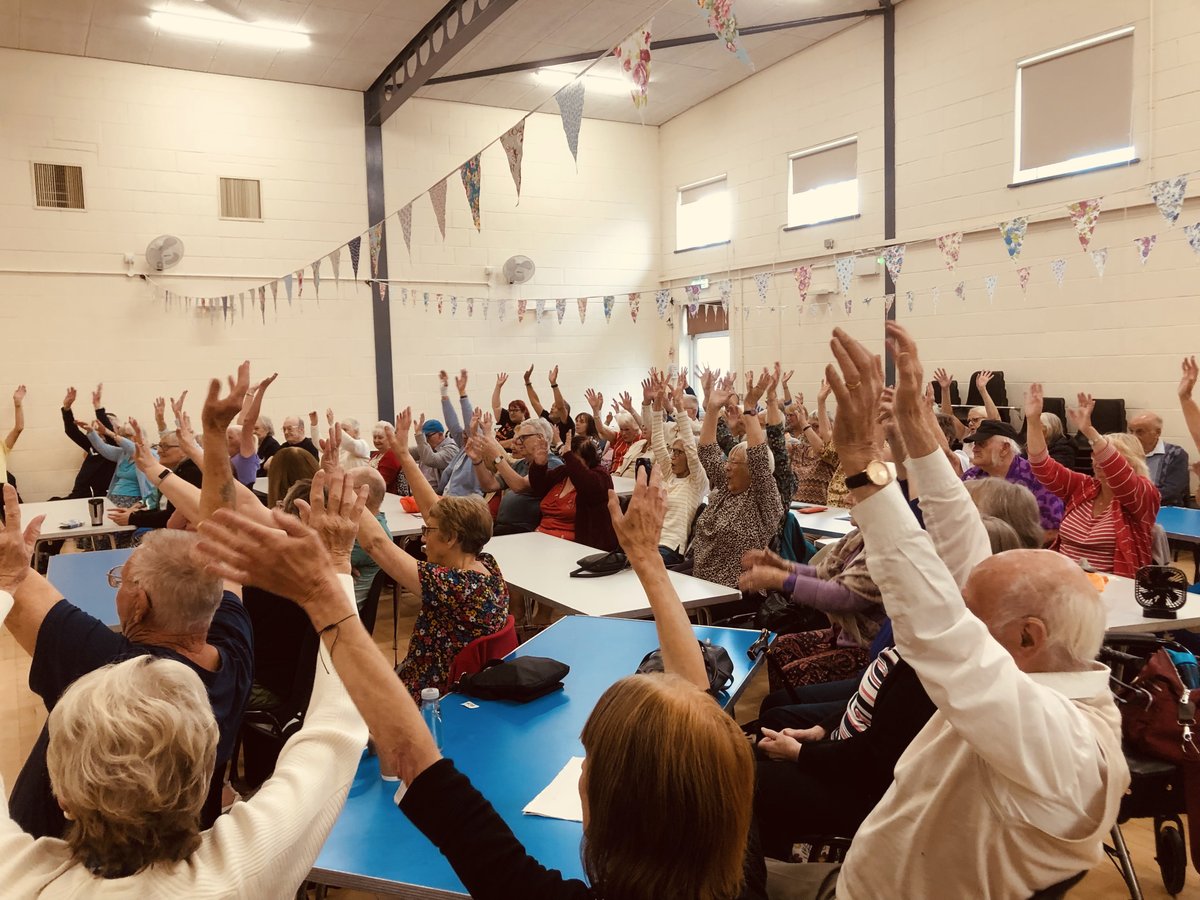 WarmToastyClub's tweet photo. Put your hands in the air if you like The Warm & Toasty Club!
TY Karen from @DanceNetEssex & #AnnaBruce
Really good times in #colchester with #newmemories made + a record breaking crowd of 67 people
@TNLComFund @TNLUK @GreenCommCentre @SNEEICB_NEE @ColBoroughHomes @Snippetcuts https://t.co/j8f1jamflK