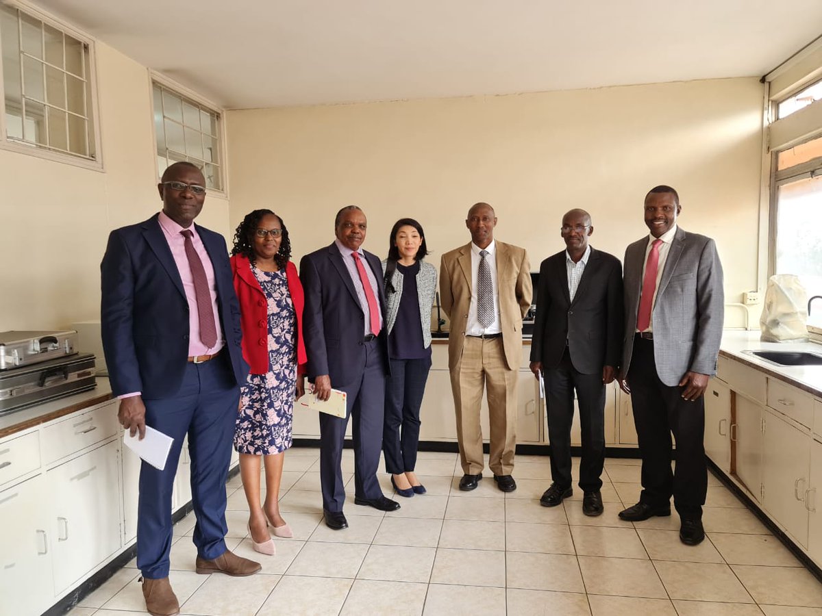 DOSHS_KE's tweet photo. Today #DOSHS led by Dr. Musa Nyandusi, Secretary OSH, held discussions with the @WorldBankKenya Transport team, whose lead was Mr. Josphat Sasia, team leader in the transport sector, and was accompanied by Eng James Theuri and Ms Akiko.
#OSHA #WIBA
#safework #healthyworker https://t.co/9VtTq1q2rf