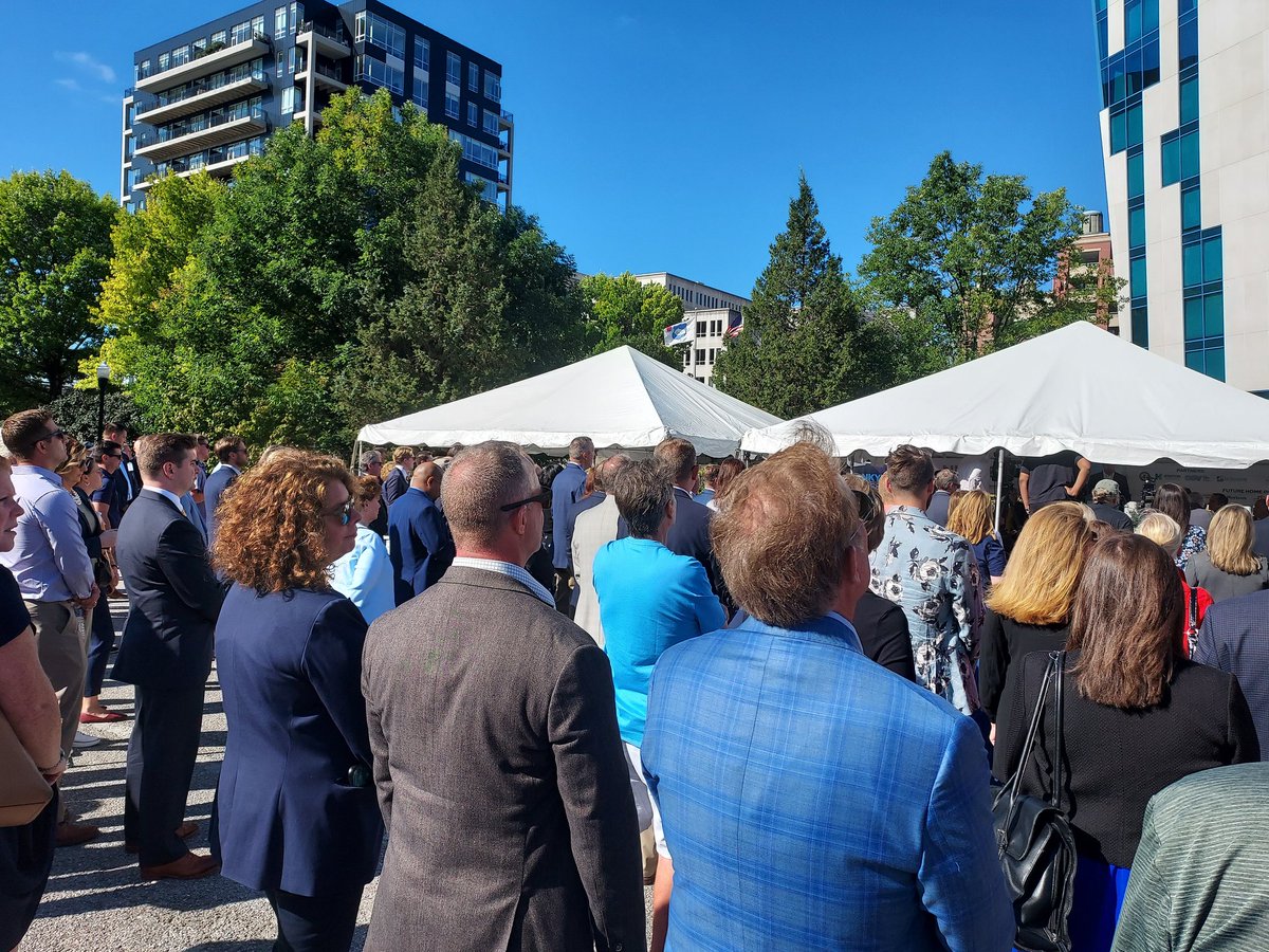 NancySpiveyNKY's tweet photo. Chamber of Commerce weather! Big crowd for big groundbreaking. @nkychamber @BE_NKY @meet_nky #onenky https://t.co/IPwJsawLAb