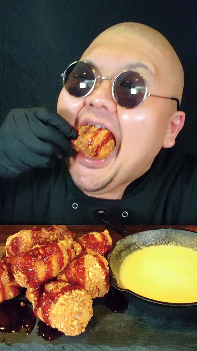 janbee7010's tweet photo. #chicken #asmr #youtubefood
▶https://t.co/YwYgX2XUKA https://t.co/JF6Im3UJwO