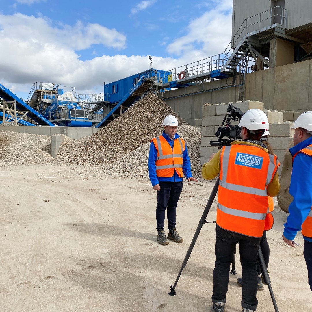 cdegroup's tweet image. We're on site today in Yorkshire, England, as we shoot our latest customer video with @AshcourtGroup. 

The weather has been kind to us &amp;amp; everyone is smashing it for the camera. We look forward to sharing the results with you!

#EngineeredForYou #ZeroWaste #WashPlant