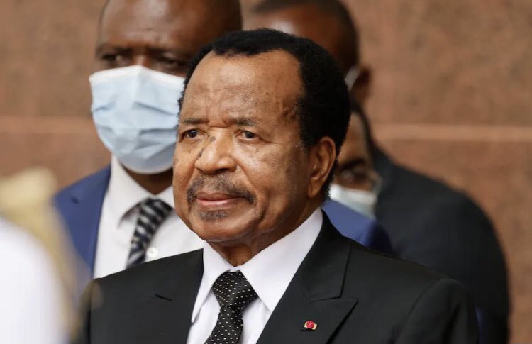 firstladyship's tweet photo. This is Paul Biya, he is 90 years-old. He has been the president of Cameroon since 1982 (when Shagari was the president of Nigeria).

Are you seeing vision for Cameroon? 🙈😂 https://t.co/PbDH88I6kC