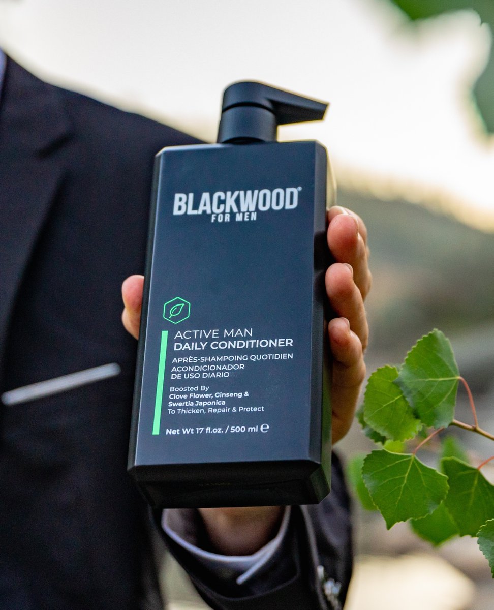 Blackwoodformen's tweet image. With a cool sophisticated scent, plus a dozen #BotanicalBoosts that help spur thicker, healthier hair growth, our Active Man Daily Conditioner is all about both style &amp;amp; substance 😎 That's #naturalclass⁠
#menshaircare #mensgroomingproducts #mensshampoo #menshair #shampooformen