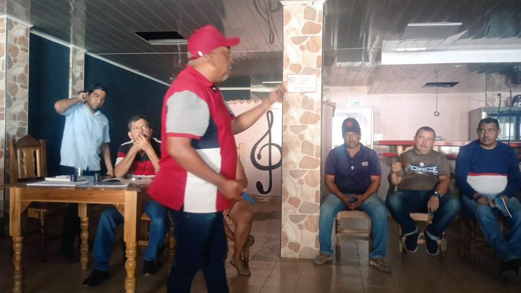 Hoy En La Agenda De Trabajo De Las UBCHE Parroquia El Amparo Zonas Urbanas  Planificando Y Organizando Trabajos Que Se Van  Realizar En Las Comunidades De La Mano Con El Equipo Municipal  Jefes  De Comunidad Calle Y Vanguardia Asi Unidos Con Las Estructuras De Base Vamos A Lograr