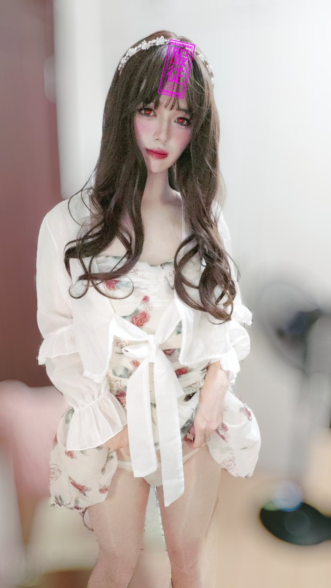 「又穿上女装去骗男人了，今天约的好像是个中年人呢，哼哼～待会得狠很榨他一笔」
「好♡…好爽咿♡♡…精液♡…精液噗嚕噗嚕的射出来了♡」
「主…主人大人♡，请您狠狠教训这根不成器的小肉棒吧～」

（观男娘催眠本有感而发）
（诈尸但未复活，因为天气很热呀🥵）
#雌堕 #雌小鬼 #洗脑 #Hypnosis