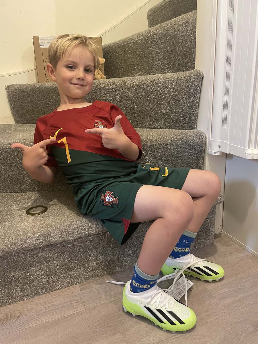 Couldn’t get him the <a href="/maryearps027/">josé Paula</a> kit so he opted for the boots!