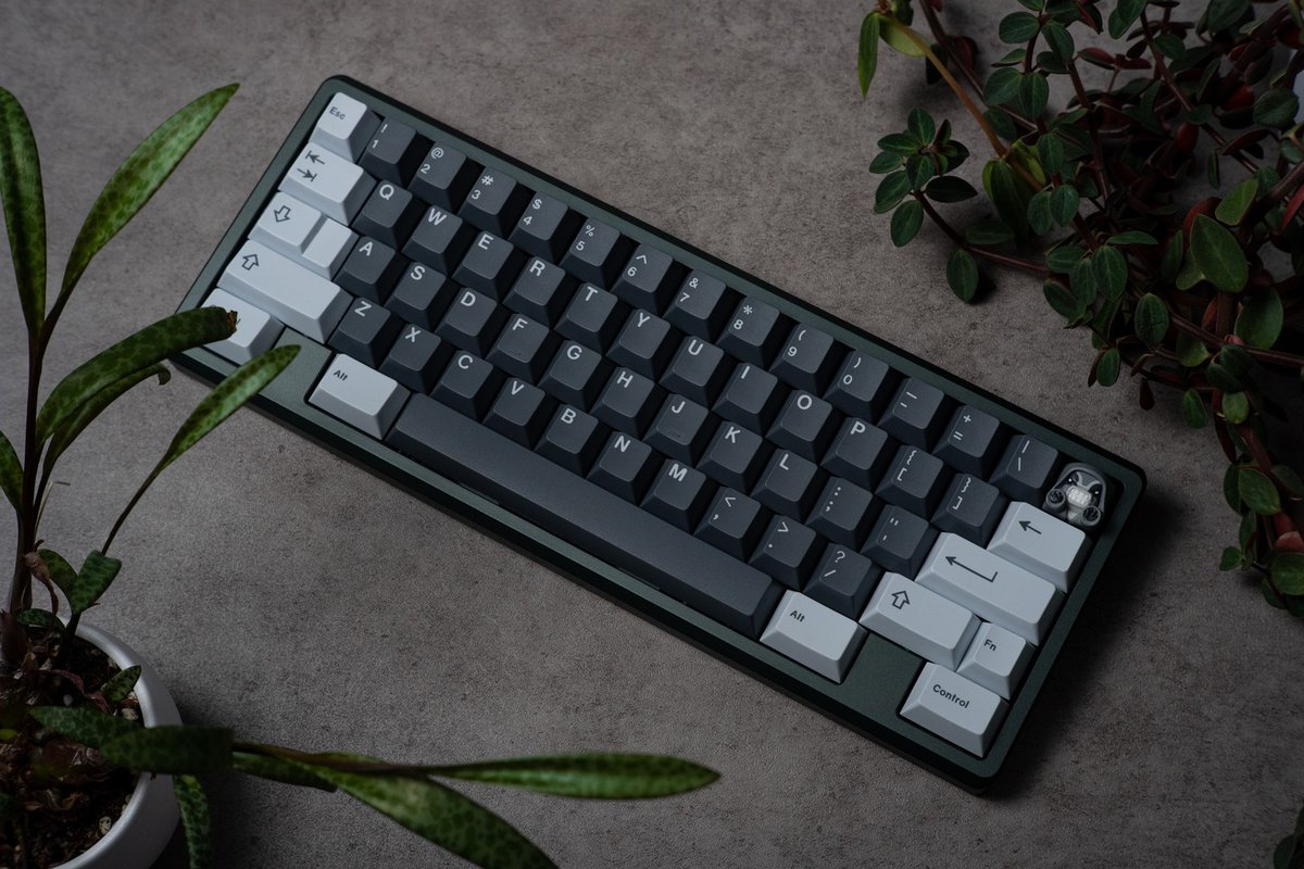 sleekkeebs's tweet photo. Board: Frog Mini @geonworks
Caps: GMK Ashes
Build/Photos: @ItsFireWire
#sleekkeebs #keebs #keeblife #mechkey #mechanicalkeyboards #customkeyboards #keyboardporn #keyboard #keycaps #gmkcaps #pbtcaps https://t.co/NlBTlgLTrh