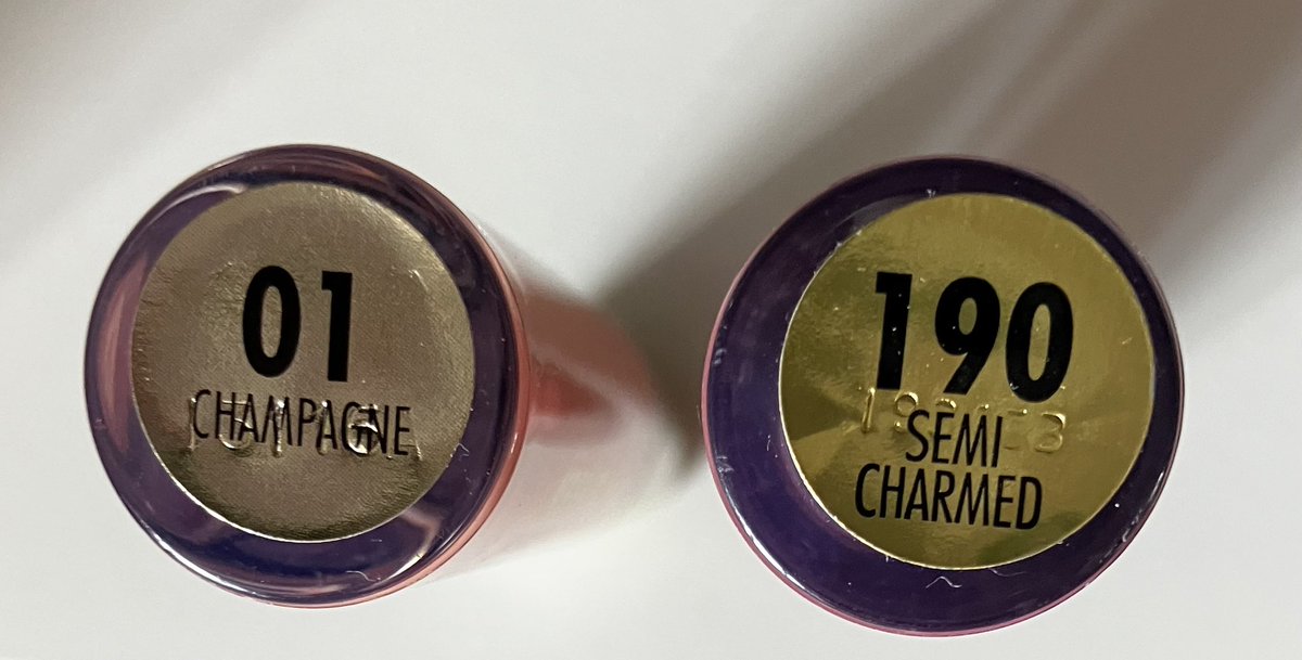 OldBeansix's tweet image. Just had my order delivered @milanicosmetics my lip glosses are amazing 👄🫦 will definitely be purchasing more products 💋 #VictimsOfAbuse #TruthPrevails #IStandWithMilani