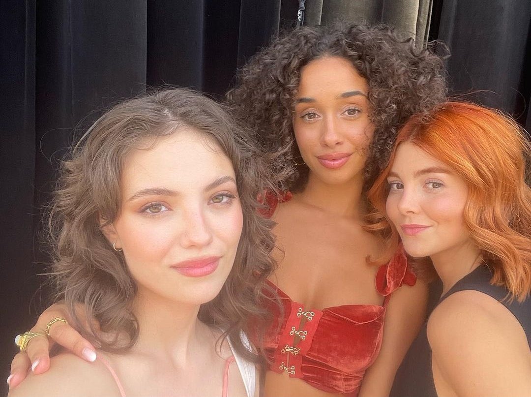 hormiii_7's tweet photo. 🆕📸 Tremendo cast ha creado @PrimeVideoES para #CulpaTuya y #CulpaNuestra 😍🙊 se vienen películones #TeamCulpables 🤭🙊 https://t.co/x2GsxLpEjs
