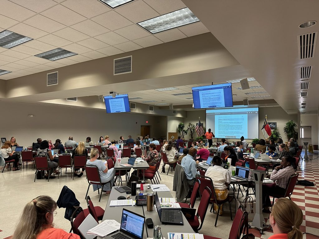 And the training must go on…. Makeup training for School Test Coordinator today at ERC. We love our STCs!! <a href="/ccsdna/">CCSDNA</a> <a href="/CumberlandCoSch/">Cumberland County Schools</a>