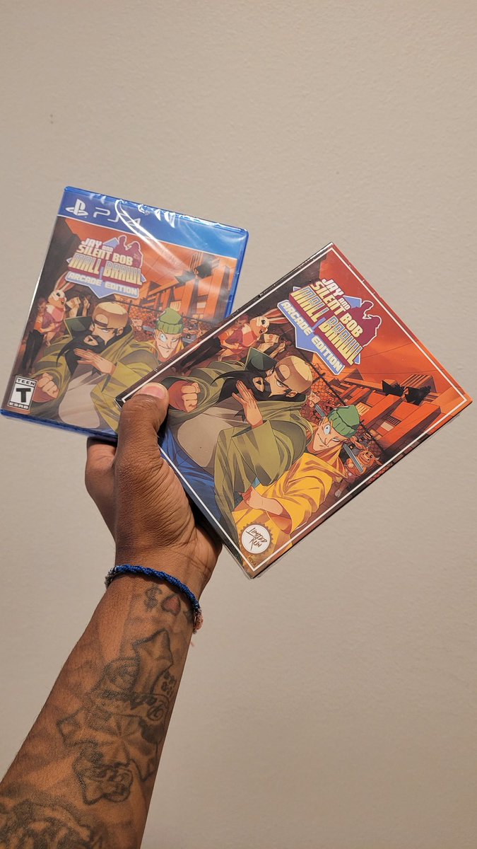 RetroSaviors's tweet photo. Don't you just love some @LimitedRunGames 🔥💿

Jay &amp; Silent Bob - Mall Brawl 🎮 https://t.co/4uWhQ0AsDs