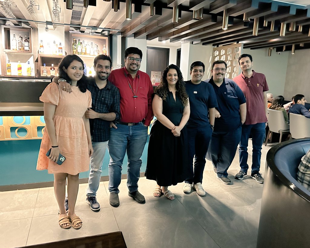 PointsDojo Community Meetup - Mumbai, over the weekend. 🎉🪅🥳

Wonderful to see some gender diversity as well.

Cheers to more of these.