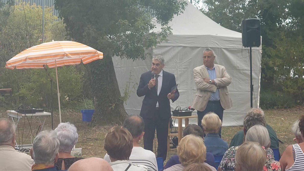 Bertrand_Affile's tweet photo. Second après-midi champêtre au parc de la Bourgonnière, passé une nouvelle fois sous le signe de la convivialité.

Ces deux après-midi s'intègrent parfaitement dans le cadre du programme Ça Bouge Dans les Parcs : des événements festifs, divertissants et rassembleurs. https://t.co/aKQ4iPMgrD