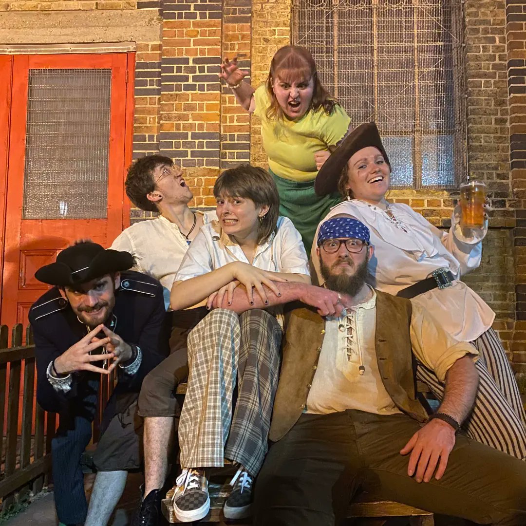 TheSodds's tweet photo. Well blow me down!

The first run of 'A Health To The Company' is officially over and the crew could not be more proud of each other for doing 8 whole performances in less than a week!

(1/4) https://t.co/2Bf3csWRHi