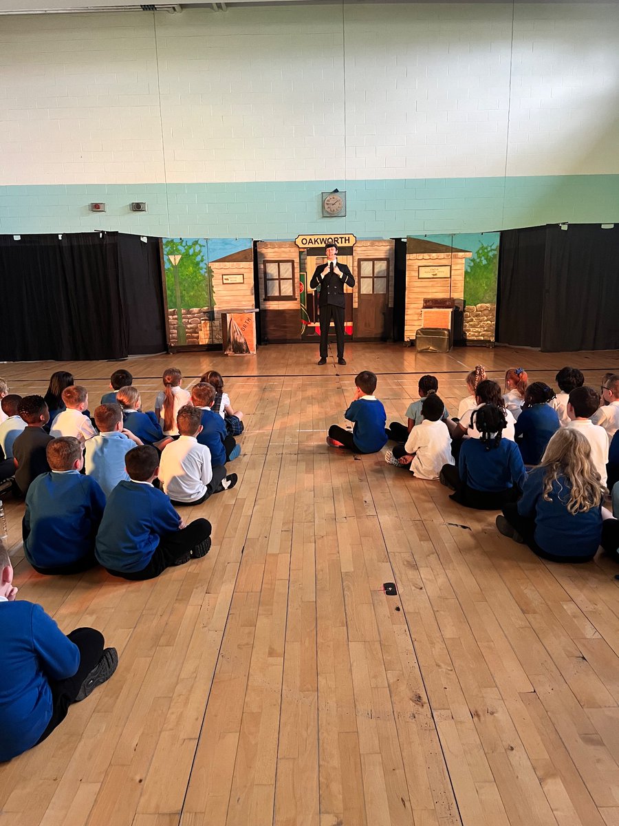 Thanks @MandMTheatrical for enthralling our P3-7s today! Great adaptation of The Railway Children. @literacyfor_ALL