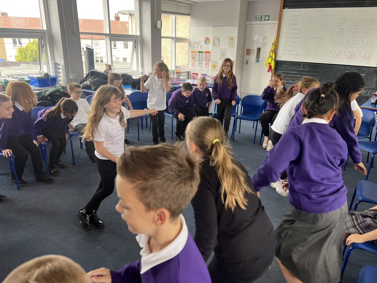 MissMorrisonBPS's tweet photo. This week during circle time we developed our talking and listening skills by playing “Fruit Basket” and taking turns sharing what we are looking forward to in Primary 5 📚 https://t.co/6UOWRBkVdF