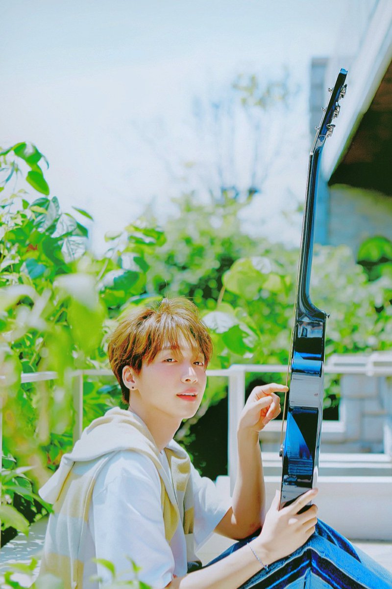 g_mi_3's tweet photo. 기다리고 바라보고 함께 할 수 있어 나는 참 행복해🌻

#정세운 #JEONGSEWOON
#JEONGSEWOON_6th_Anniversary
#마주닿은_행운은_우리를_떠오르게해 https://t.co/abMf9TdsEV